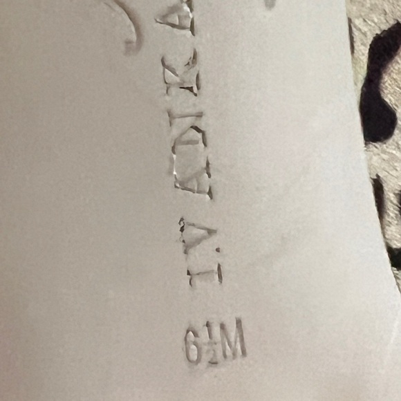 Ivanka Trump Women’s Cheetah Print Calf Hair Stiletto Heels Size 6.5M - Picture 8 of 9